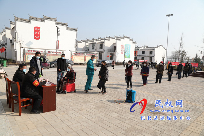 民權(quán)縣綠洲街道辦事處抗擊防疫不忘脫貧 民權(quán)縣綠洲街道辦事處抗擊防疫不忘脫貧