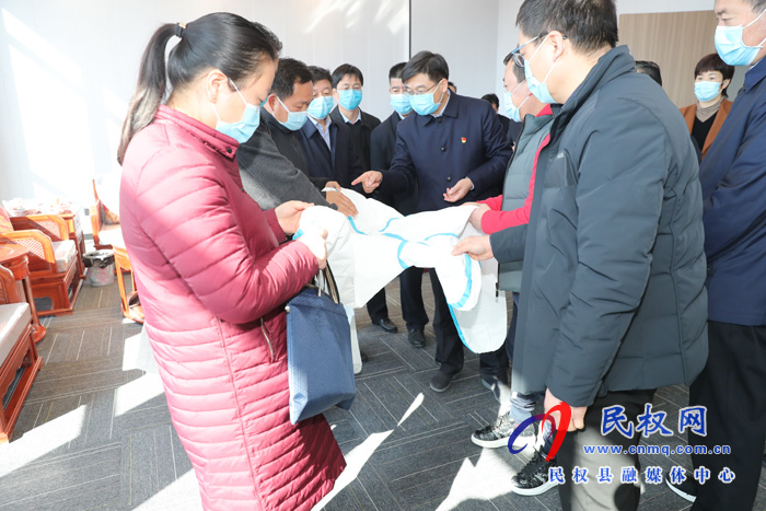 縣委副書記、縣長張團結調(diào)研疫情期間我縣企業(yè)復工復產(chǎn)情況