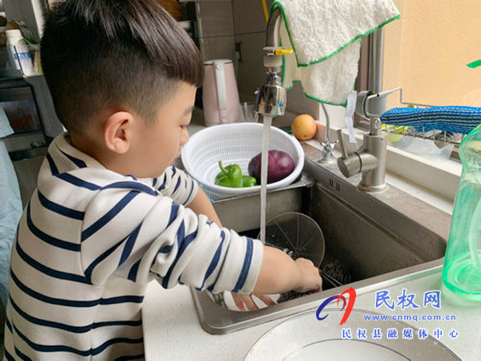 我勞動我快樂——民權(quán)縣實驗小學(xué)開展居家防疫勞動教育 我勞動我快樂——民權(quán)縣實驗小學(xué)開展居家防疫勞動教育