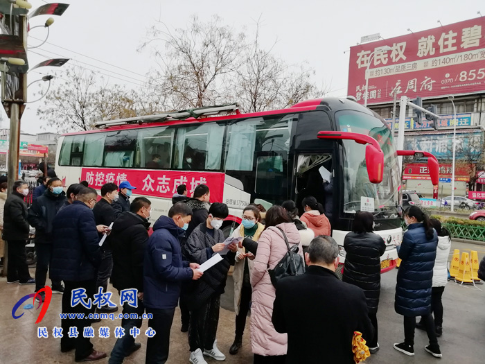 全縣教育系統(tǒng)積極參與無償獻(xiàn)血活動 全縣教育系統(tǒng)積極參與無償獻(xiàn)血活動