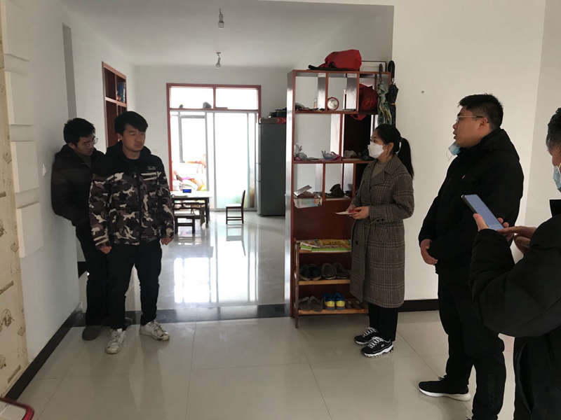 團(tuán)縣委受團(tuán)省委委托看望慰問(wèn)王德恩家屬