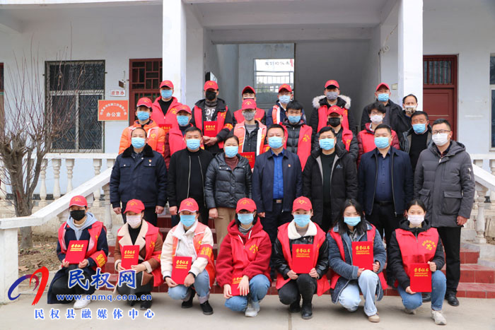 伯黨鄉(xiāng)：45名防疫一線大學生志愿者受表彰