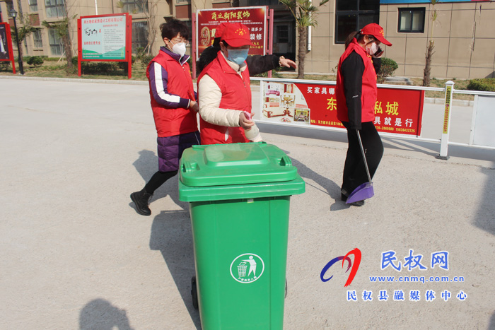民權(quán)縣水務(wù)公司開展學(xué)雷鋒志愿服務(wù)活動 民權(quán)縣水務(wù)公司開展學(xué)雷鋒志愿服務(wù)活動
