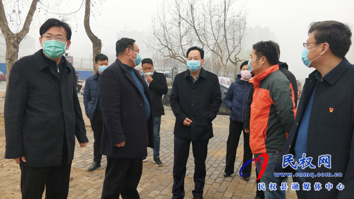 縣委常委、常務(wù)副縣長李啟峰查看我縣生態(tài)水系建設(shè)工作