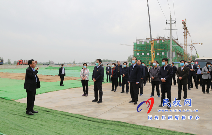 市委書記王戰(zhàn)營、市長張建慧帶隊觀摩點評民權(quán)縣重點工作
