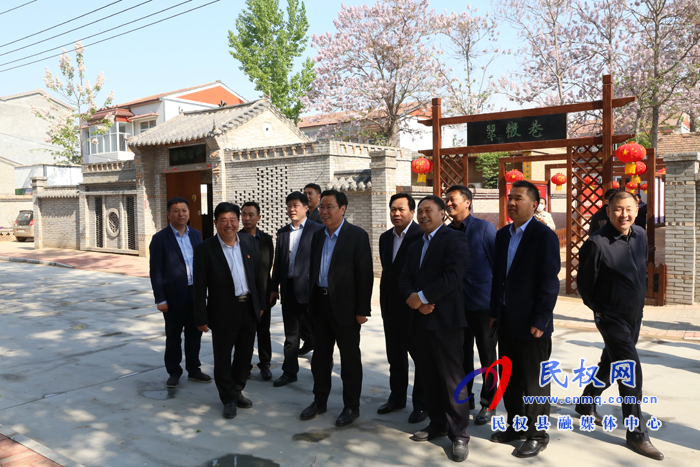 市人大常委會副主任、縣委書記姬脈常調(diào)研我縣人居環(huán)境整治工作