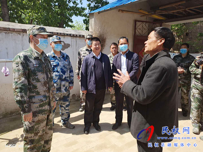 商丘軍分區(qū)副司令員夏宗長到雙塔鎮(zhèn)督導(dǎo)調(diào)研脫貧攻堅(jiān)工作 商丘軍分區(qū)副司令員夏宗長到雙塔鎮(zhèn)督導(dǎo)調(diào)研脫貧攻堅(jiān)工作