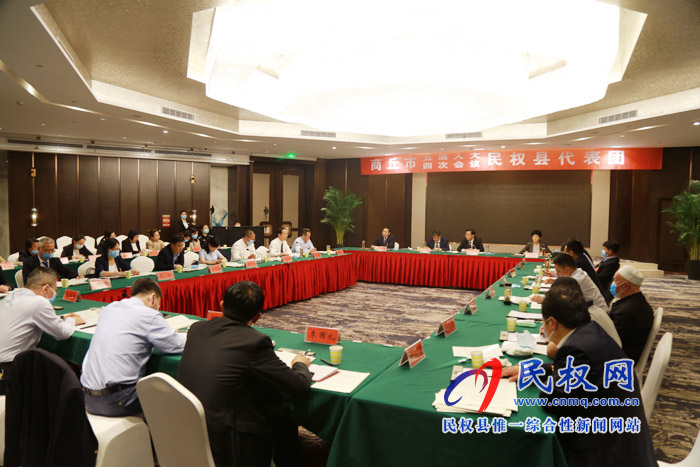 市政協(xié)主席曾昭寶，市委常委、常務副市長吳祖明參加民權(quán)代表團審議市政府工作報告和計劃、財政工作報告