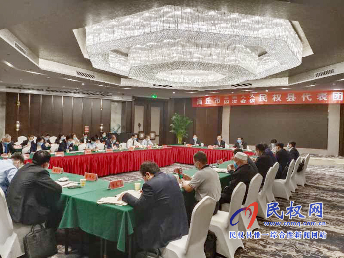市政協(xié)主席曾昭寶，市委常委、常務副市長吳祖明參加民權(quán)代表團審議市政府工作報告和計劃、財政工作報告