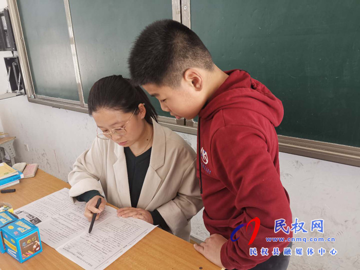 伯黨鄉(xiāng)伯西小學(xué)疫情期間關(guān)愛(ài)留守兒童 伯黨鄉(xiāng)伯西小學(xué)疫情期間關(guān)愛(ài)留守兒童