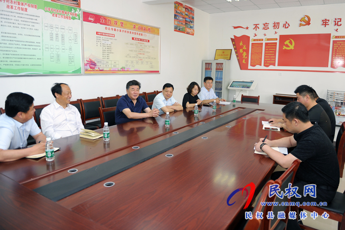 商丘市一級巡視員、市總工會主席劉沛到白云寺鎮(zhèn)開展“三·五”基層工作日活動
