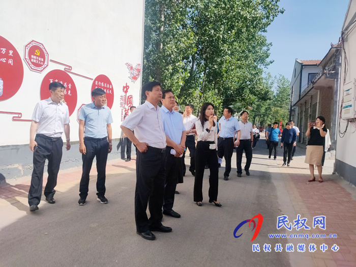 商丘市法治鄉(xiāng)村建設(shè)暨普法宣傳民權(quán)現(xiàn)場會召開 商丘市法治鄉(xiāng)村建設(shè)暨普法宣傳民權(quán)現(xiàn)場會召開