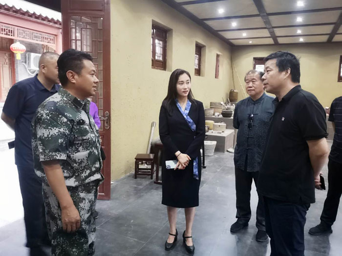 副縣長朱琳帶領(lǐng)河南省全域旅游創(chuàng)建團隊到民權(quán)調(diào)研 副縣長朱琳帶領(lǐng)河南省全域旅游創(chuàng)建團隊到民權(quán)調(diào)研