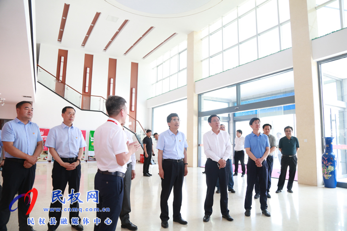 王戰(zhàn)營調(diào)研結(jié)對幫扶民權(quán)縣工作時強調(diào):全力抓好各項政策落地工作落實 確保圓滿完成脫貧攻堅目標任務(wù) 王戰(zhàn)營調(diào)研結(jié)對幫扶民權(quán)縣工作時強調(diào):全力抓好各項政策落地工作落實 確保圓滿完成脫貧攻堅目標任務(wù)