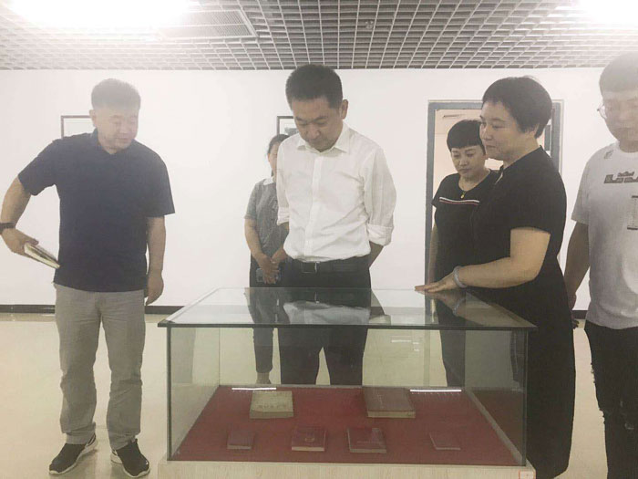 國(guó)際檔案日：縣委常委、縣委辦公室主任孟亞松出席縣檔案館開放日活動(dòng)