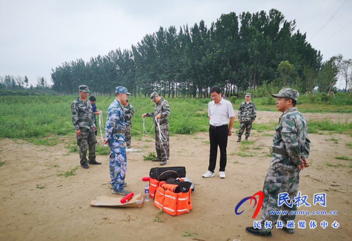 民權(quán)縣組織開展防汛搶險(xiǎn)應(yīng)急演練活動