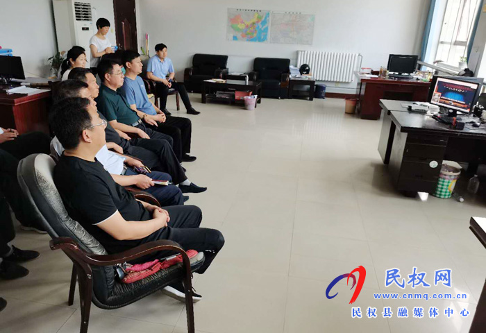 我縣各鄉(xiāng)鎮(zhèn)（街道辦）、縣直各單位認(rèn)真貫徹全縣三級(jí)干部會(huì)議暨脫貧攻堅(jiān)推進(jìn)會(huì)議精神