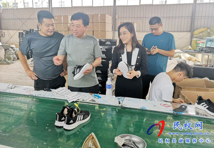 副縣長(zhǎng)朱琳到老顏集鄉(xiāng)調(diào)研指導(dǎo)脫貧攻堅(jiān)工作 副縣長(zhǎng)朱琳到老顏集鄉(xiāng)調(diào)研指導(dǎo)脫貧攻堅(jiān)工作