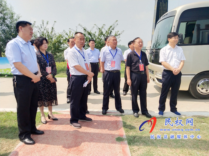 市政協(xié)副主席宋崇江到我縣調(diào)研重點(diǎn)防汛工程工作 市政協(xié)副主席宋崇江到我縣調(diào)研重點(diǎn)防汛工程工作