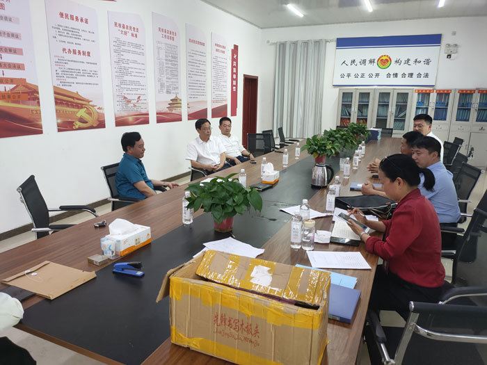 市人大常委會(huì)副主任、縣委書記姬脈常調(diào)研我縣脫貧攻堅(jiān)工作