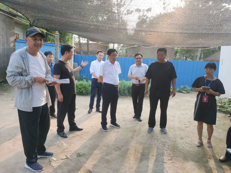 市人大常委會(huì)副主任、縣委書記姬脈常調(diào)研我縣脫貧攻堅(jiān)工作