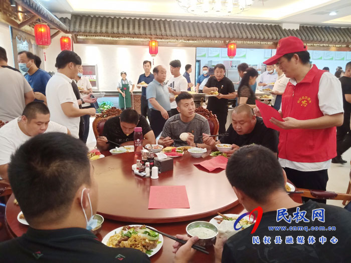 縣委黨校開(kāi)展“珍惜糧食 拒絕舌尖浪費(fèi)”宣傳活動(dòng) 縣委黨校開(kāi)展“珍惜糧食 拒絕舌尖浪費(fèi)”宣傳活動(dòng)