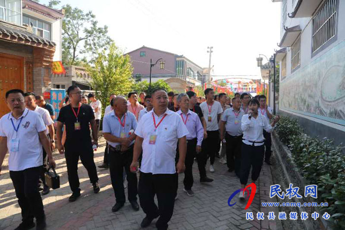 民權(quán)縣2020年“萬(wàn)名黨員進(jìn)黨?！?黨員示范培訓(xùn)班開(kāi)展現(xiàn)場(chǎng)教學(xué)活動(dòng)
