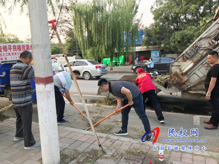 民政局開展志愿服務活動助力文明城市創(chuàng)建 民政局開展志愿服務活動助力文明城市創(chuàng)建