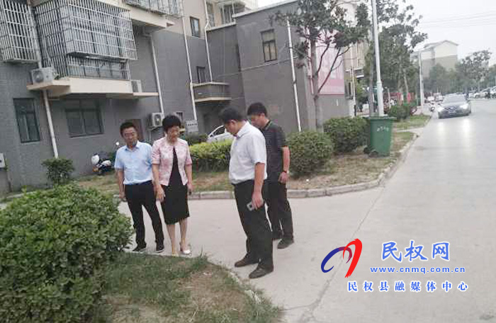 縣人大常委會主任周燕到南華辦事處督導文明創(chuàng)建工作 縣人大常委會主任周燕到南華辦事處督導文明創(chuàng)建工作