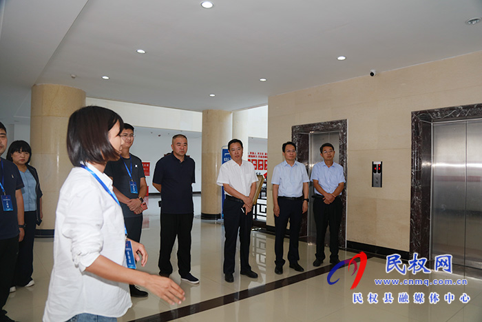 市人大常委會副主任、縣委書記姬脈常到我縣調(diào)研縣級融媒體中心建設(shè)工作