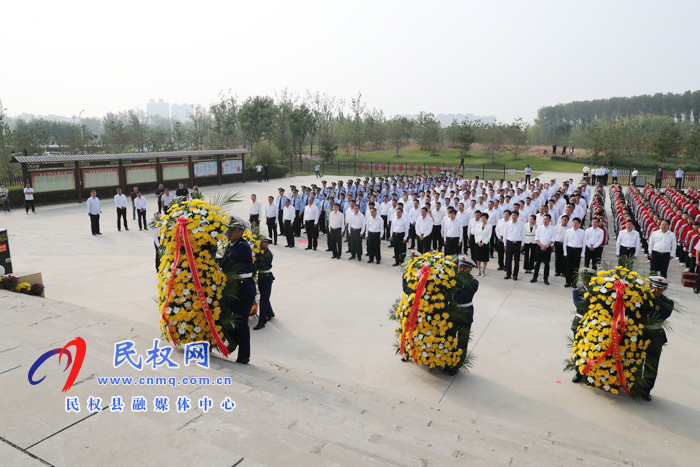 我縣舉行烈士公祭日活動(dòng) 我縣舉行烈士公祭日活動(dòng)