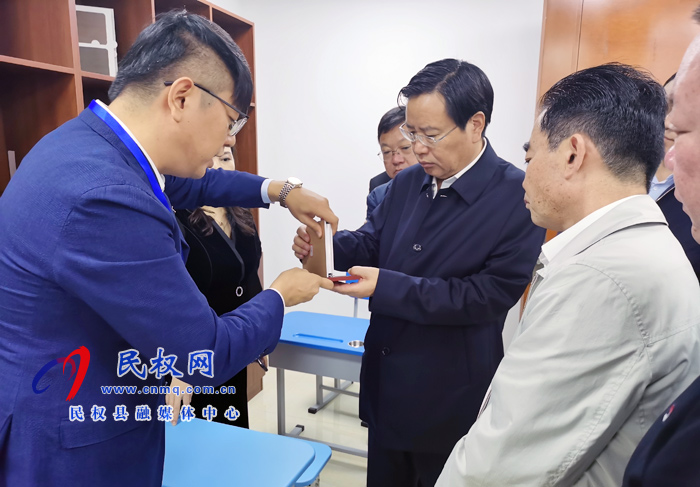 市人大常委會(huì)副主任、縣委書(shū)記姬脈常赴重慶開(kāi)展招商引資活動(dòng)