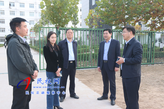 縣委副書記、縣長張團結(jié)到我縣職教中心、阿里巴巴(民權(quán))客戶體驗中心、電子商務(wù)產(chǎn)教融合基地調(diào)研