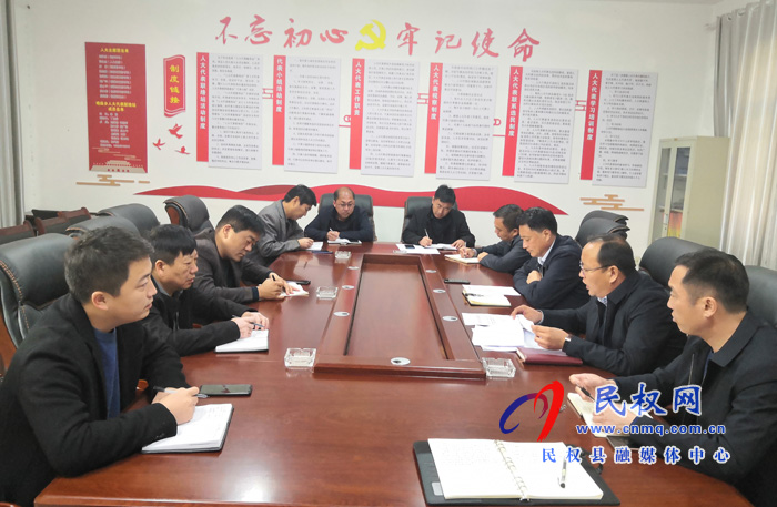 我縣各鄉(xiāng)鎮(zhèn)、（街道辦）縣直各單位傳達(dá)貫徹全縣脫貧攻堅(jiān)工作推進(jìn)會議精神