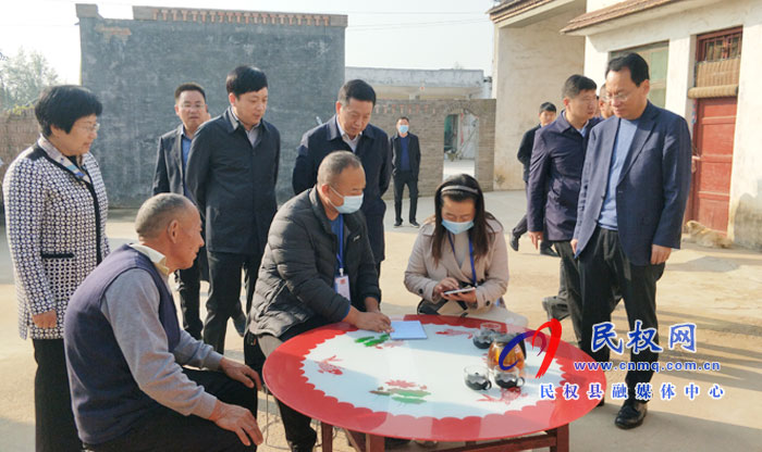 商丘市人口普查工作促進(jìn)交流現(xiàn)場(chǎng)會(huì)召開(kāi) 商丘市人口普查工作促進(jìn)交流現(xiàn)場(chǎng)會(huì)召開(kāi)