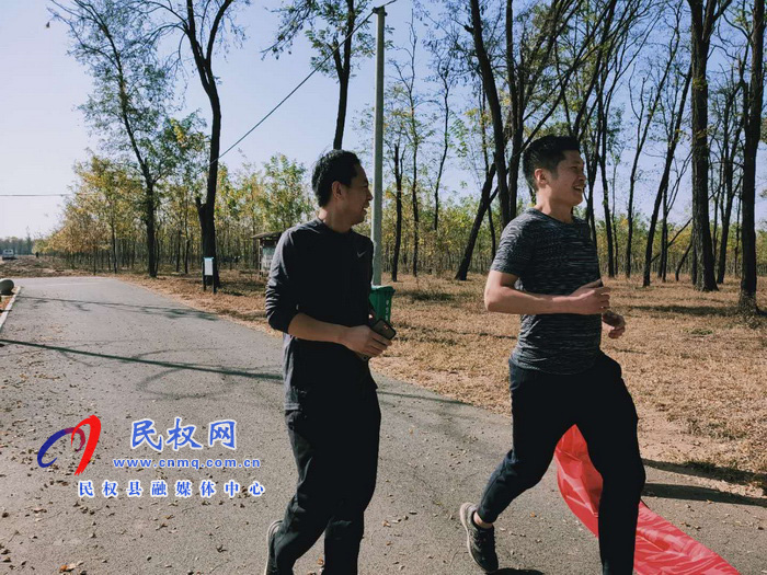 民權(quán)縣融媒體中心舉辦第二十一個記者節(jié)慶?；顒? title=