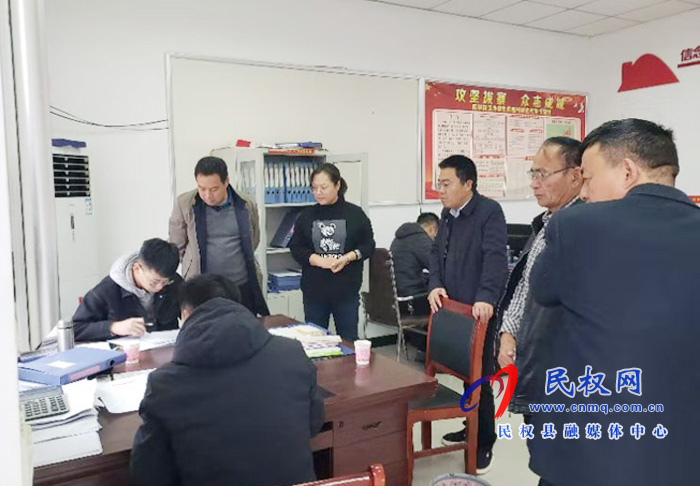 南華辦事處開展脫貧攻堅(jiān)自查整改活動(dòng) 南華辦事處開展脫貧攻堅(jiān)自查整改活動(dòng)
