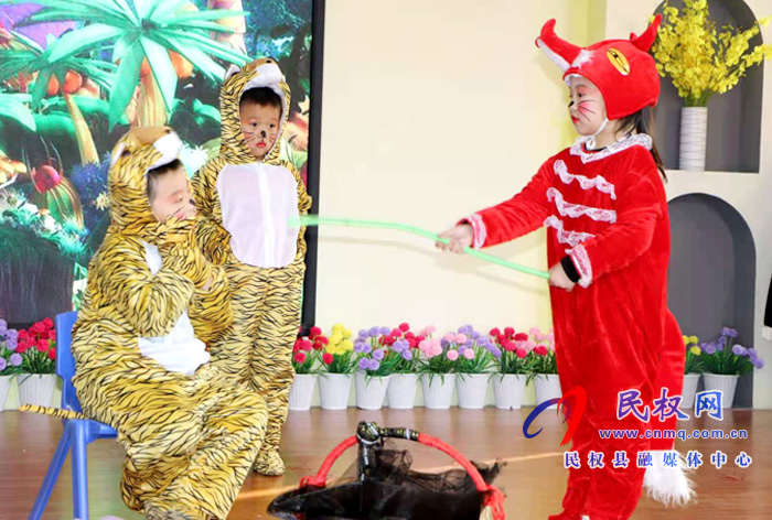 民權(quán)縣幼兒園開(kāi)展食育繪本劇展演活動(dòng) 民權(quán)縣幼兒園開(kāi)展食育繪本劇展演活動(dòng)