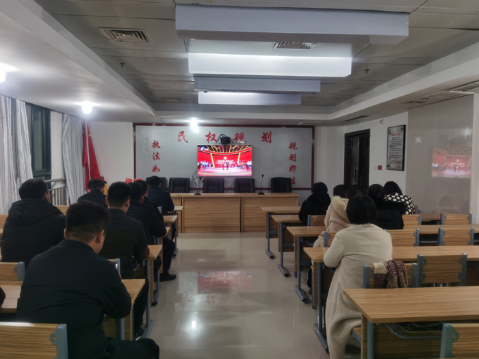 縣規(guī)劃中心組織收聽(tīng)收看《銘記歷史 走向復(fù)興》“四史”知識(shí)競(jìng)賽 縣規(guī)劃中心組織收聽(tīng)收看《銘記歷史 走向復(fù)興》“四史”知識(shí)競(jìng)賽