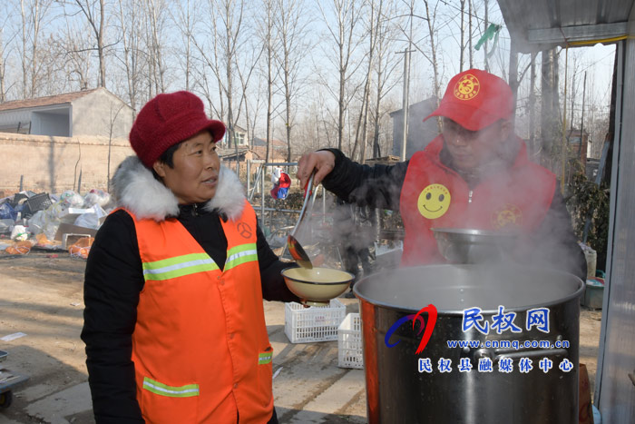 人和鎮(zhèn)：愛心餃子傳真情，志愿服務(wù)暖人心