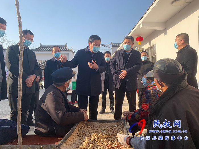 市人大常委會(huì)副主任縣委書記姬脈常慰問(wèn)敬老院老人 市人大常委會(huì)副主任縣委書記姬脈常慰問(wèn)敬老院老人