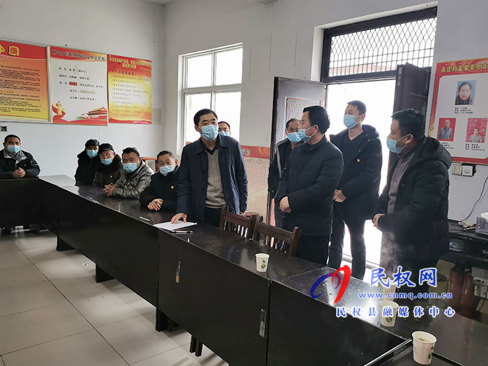 縣委常委、組織部長何玉明調(diào)研指導(dǎo)村（社區(qū)）“兩委”換屆工作