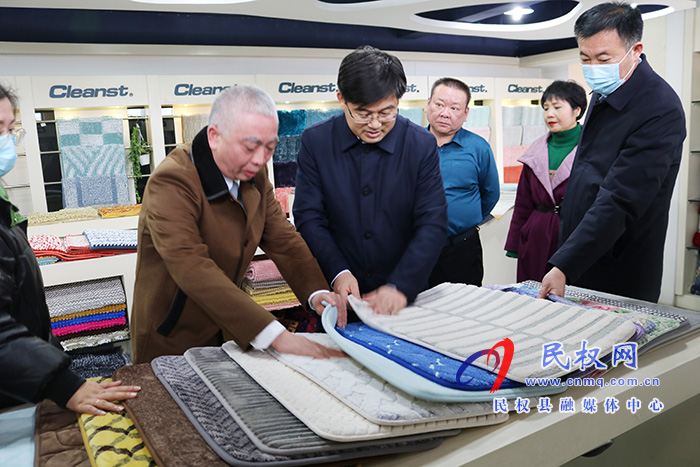 縣委副書記、縣長(zhǎng)張團(tuán)結(jié)走訪慰問(wèn)浙江省金華市（民權(quán)籍）務(wù)工人員