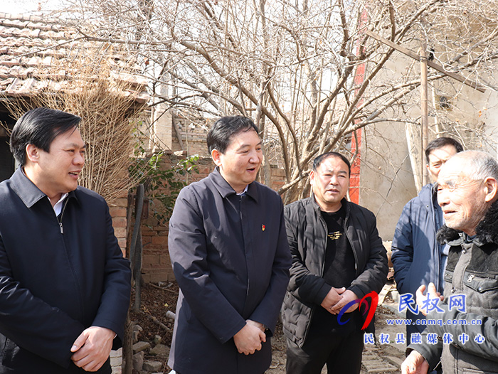 省高院黨組成員、紀(jì)檢監(jiān)察組組長(zhǎng)祁建峰到民調(diào)研并看望慰問困難群眾
