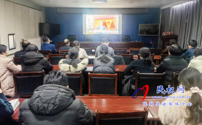 我縣各鄉(xiāng)鎮(zhèn)（街道辦）、縣直各單位組織收聽收看全國脫貧攻堅總結(jié)表彰大會