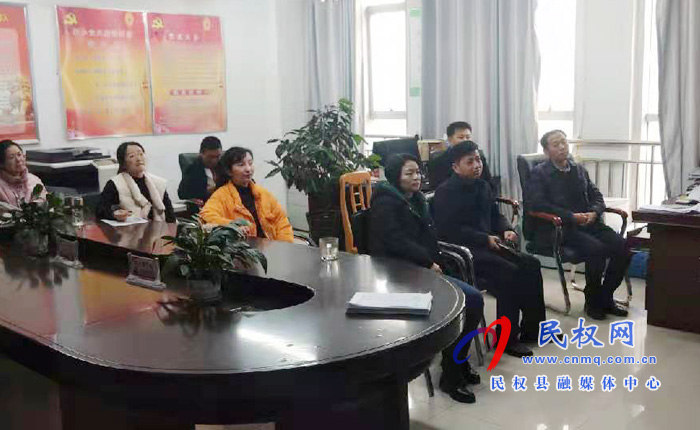 我縣各鄉(xiāng)鎮(zhèn)（街道辦）、縣直各單位組織收聽收看全國脫貧攻堅總結(jié)表彰大會