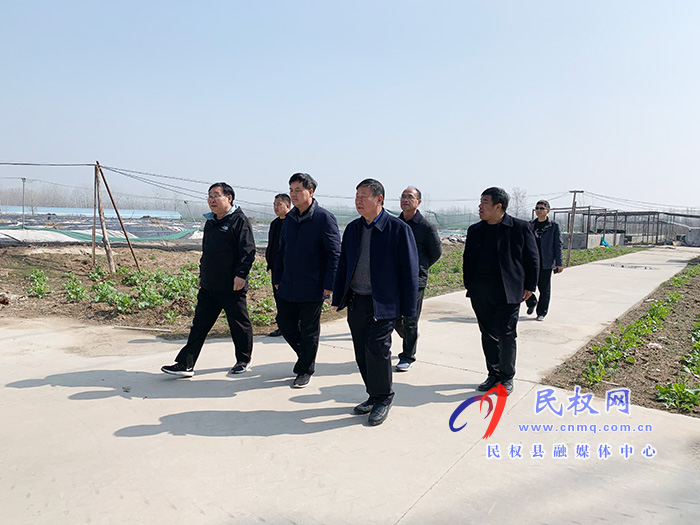 省水產(chǎn)研究院院長李治勛蒞民調(diào)研和指導(dǎo)特色水產(chǎn)養(yǎng)殖工作 省水產(chǎn)研究院院長李治勛蒞民調(diào)研和指導(dǎo)特色水產(chǎn)養(yǎng)殖工作