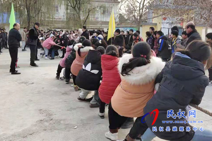 北關鎮(zhèn)第三初級中學舉行2021春季拔河比賽 北關鎮(zhèn)第三初級中學舉行2021春季拔河比賽