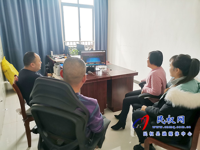 我縣各單位、鄉(xiāng)鎮(zhèn)（街道辦）組織收聽(tīng)收看全縣三級(jí)干部大會(huì)直播實(shí)況