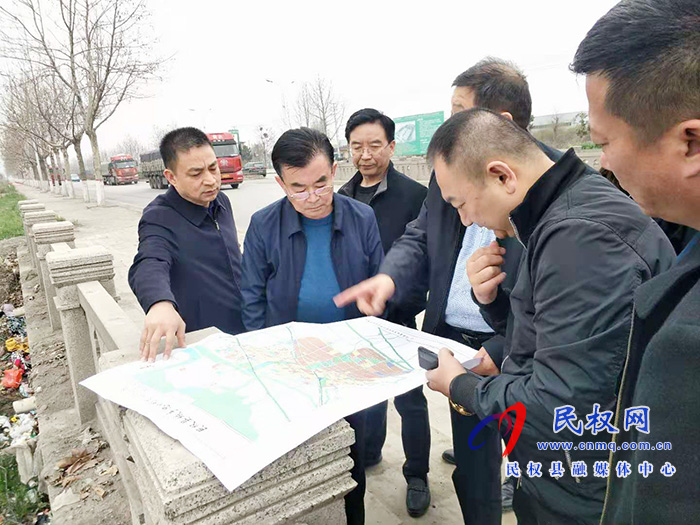 縣委副書記、縣長(zhǎng)張團(tuán)結(jié)會(huì)見西安龍發(fā)實(shí)業(yè)有限公司總經(jīng)理李云龍